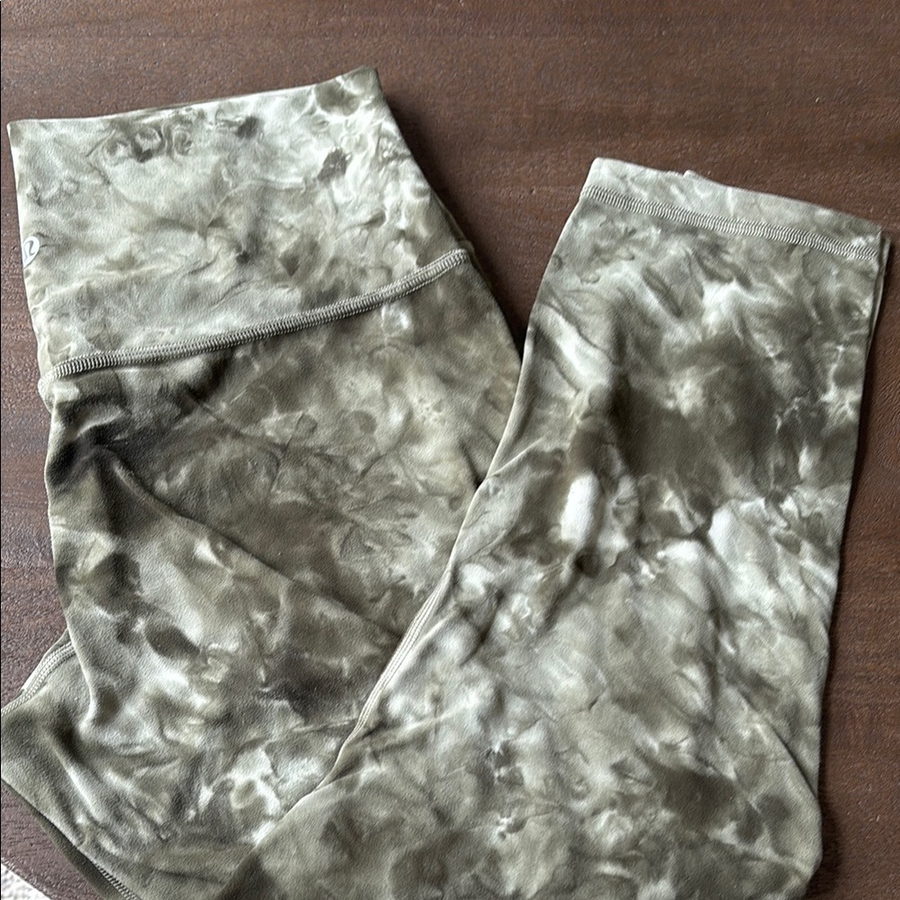 Lululemon Olive Tie-Dye Cropped Leggings